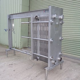 35 sq.m Plate Pasteuriser Heat Exchanger APV SR30 